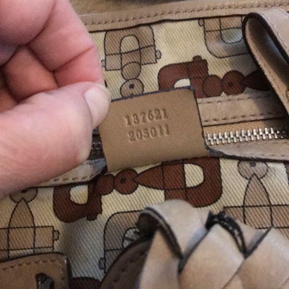 Gucci Tan Guccissima Leather Hobo Handbag - Picture 6 of 7